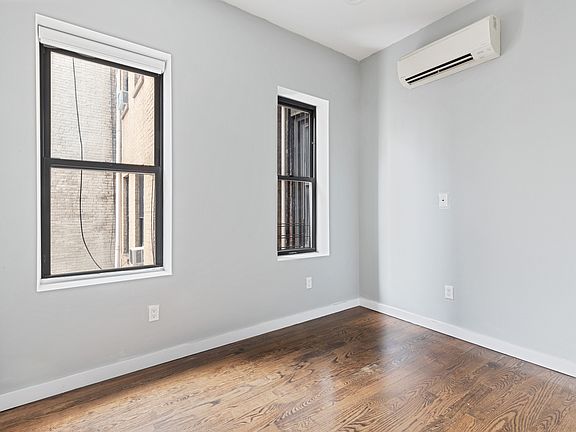 3rd image of 18 W 125th St #3