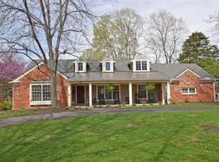 910 Princeton Dr, Terrace Park, OH 45174
