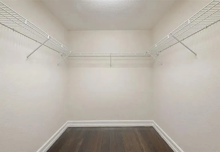 8477 Breezy Hill Dr — Photo 14