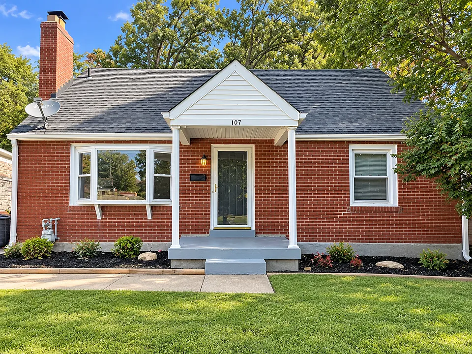 107 Woodmore Ave