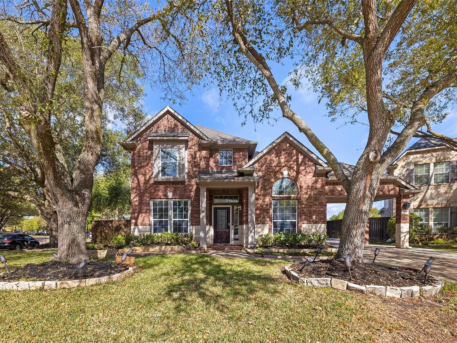 3 bed, 2.5 bath, 2926 sqft, $2,900 — Photo 3
