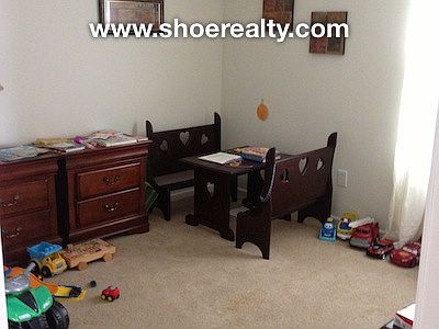 3rd image of 558 S Aberdeenshire Dr