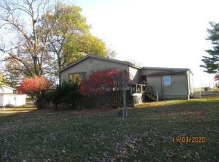 7782 E Westlake Dr, Robinson, IL 62454