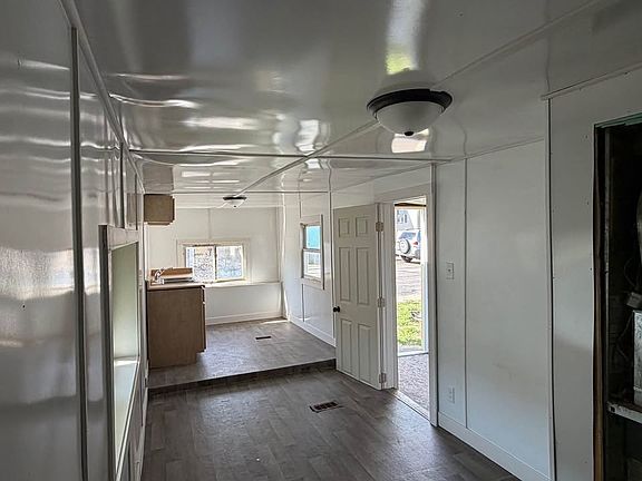 2nd image of 2825 SE 14th St #27