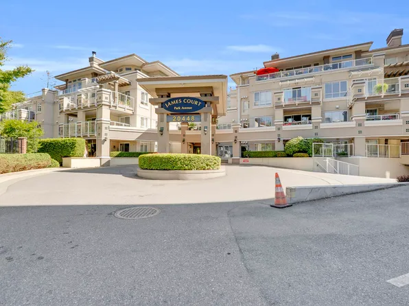20448 Park Ave #315, Langley, BC V3A 4N3