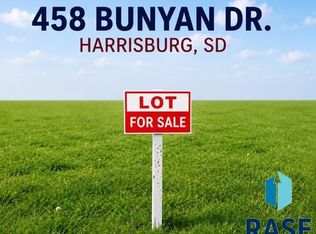 458 Bunyan Dr, Harrisburg, SD 57032