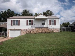 1524 Parton Dr, Kingsport, TN 37660