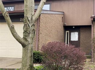 288 Millcreek Dr, Akron, OH