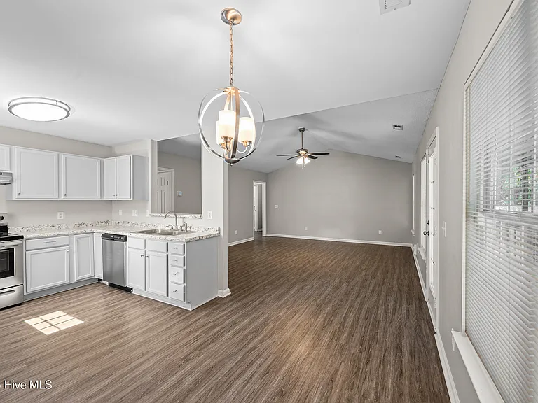 200 Druid Ct — Photo 8
