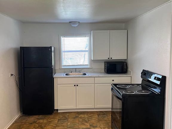 3rd image of 1440 Jackson St Unit A