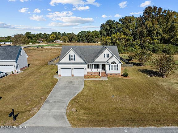 5th image of 113 Planters Walk Drive