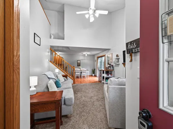 9966 Fillmore St NE, Blaine, MN 55434