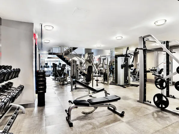 225 Rector Place image 15 of 21