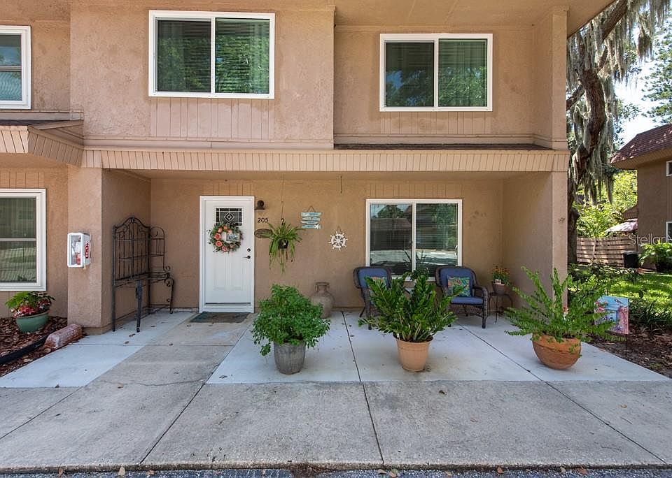 1st image of 205 Elliot Ave #90