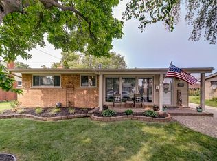 32901 Holden Dr, Warren, MI 48092