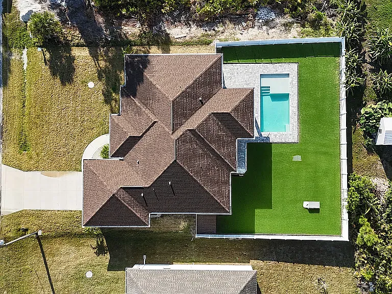 Building Photo - 14065 Paris Ln