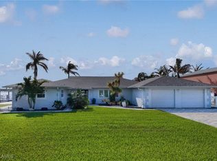 2489 8th Ave, Saint James City, FL 33956