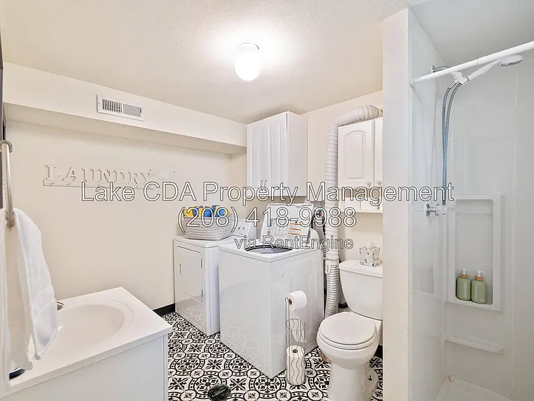 1202 N C St — Photo 14
