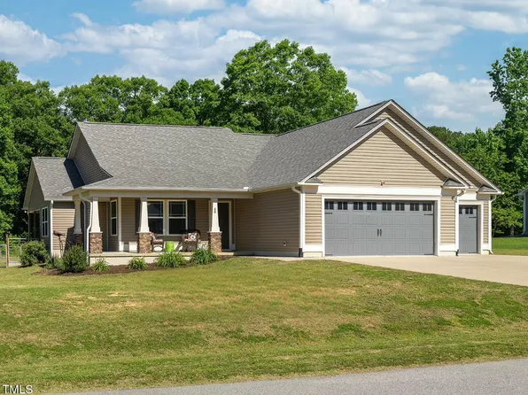 50 Viajar Way, Smithfield, NC 27577