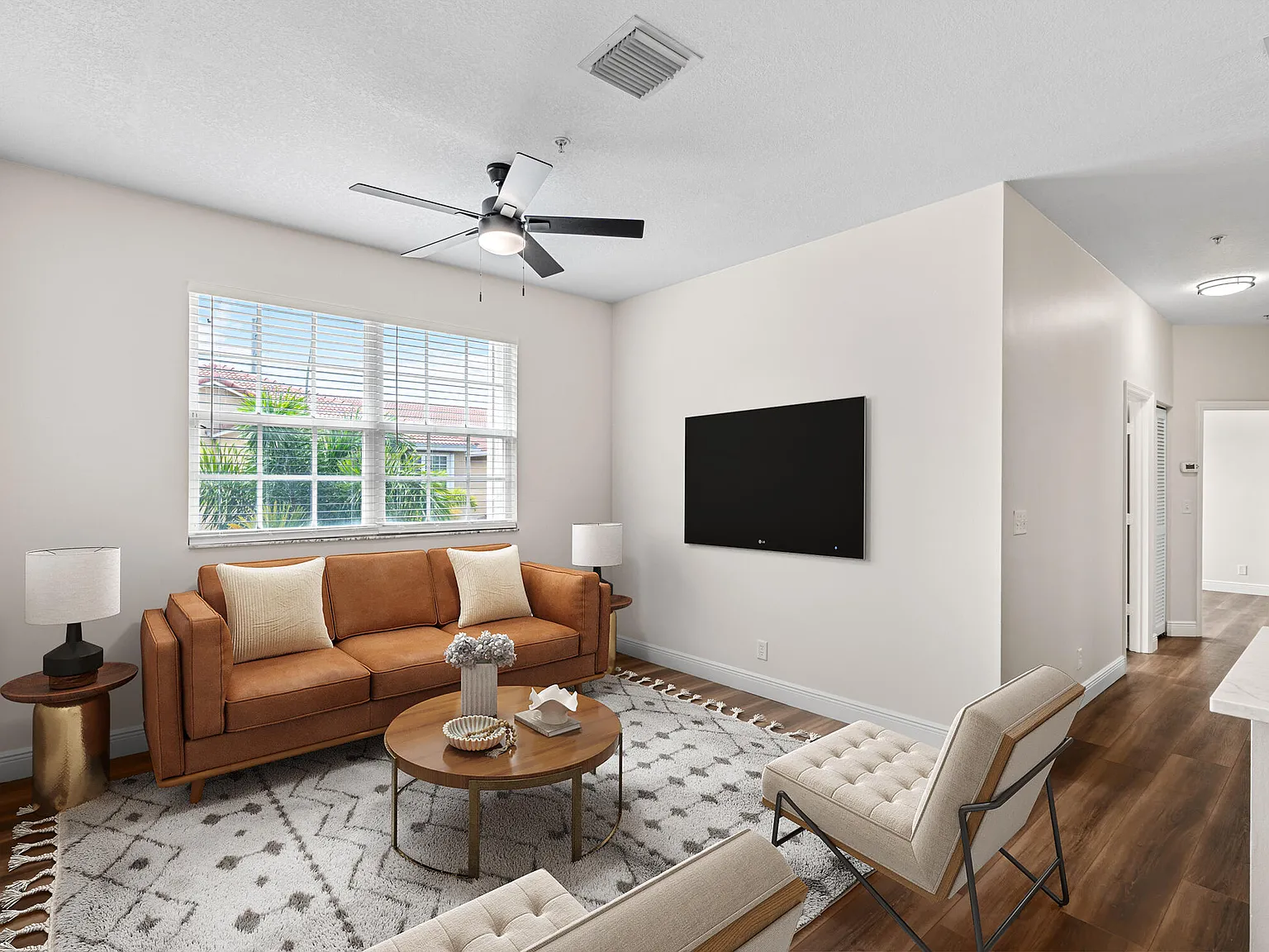 2 bed, 2.0 bath, 1032 sqft, $3,000 — Photo 3