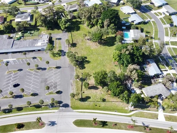 2767 SE Morningside Blvd, Pt Saint Lucie, FL 34952