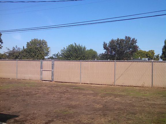 3rd image of 2404 W Holland Ave