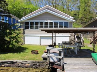 276 Lake Rd, Nicholson, PA 18446