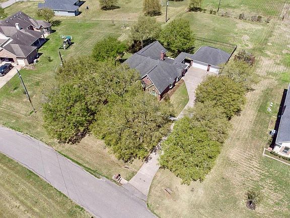 3rd image of 4510 Oak Vista Dr