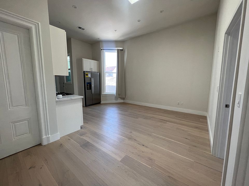 1st image of 1015 Valencia St #A