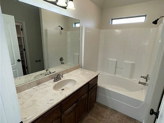 5th image of 4612 Canyon Rdg