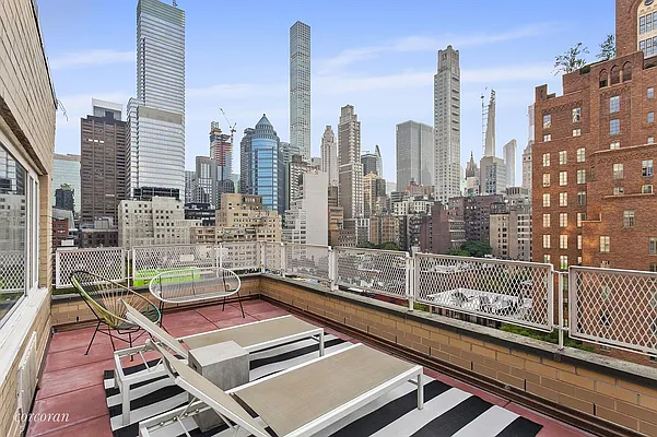 Sold by Corcoran | media 14