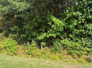 Burch Rd, Lumberton, NC 28360