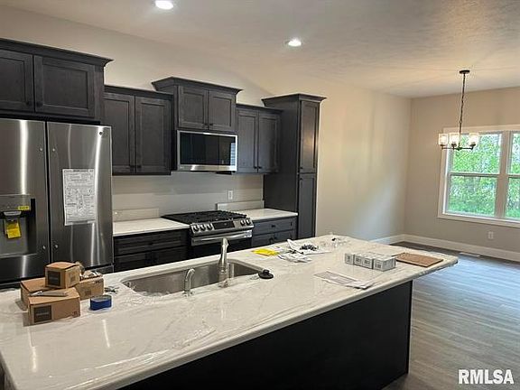 3rd image of 3906 Westgate Dr