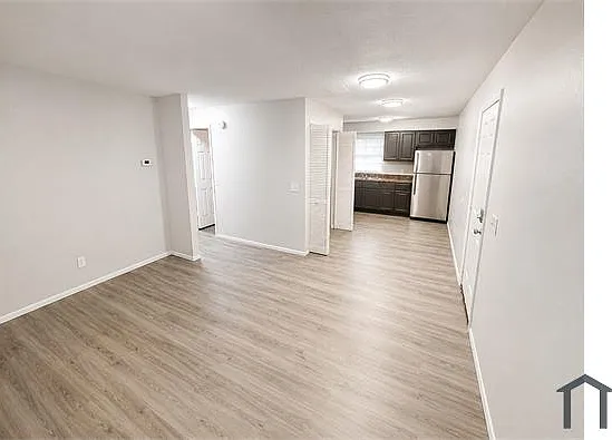 6912 N 22nd St #C — Photo 3