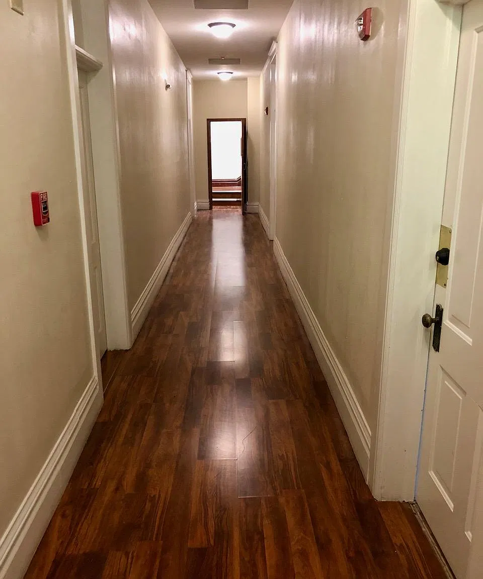 605 Bluff St — Photo 3