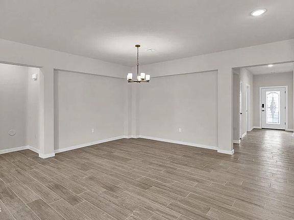4th image of 661 Paseo Musical St