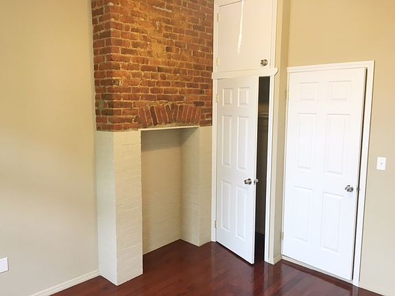 4th image of 300 Harman St APT 1R