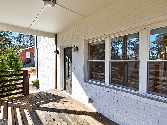 5th image of 2085 Dellwood Pl