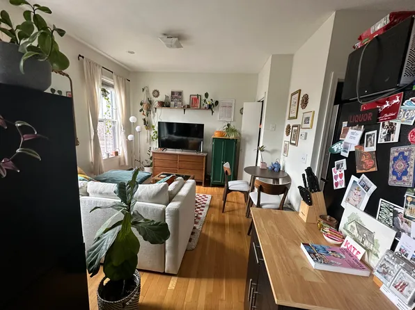 20 Concord Sq APT 4, Boston, MA 02118