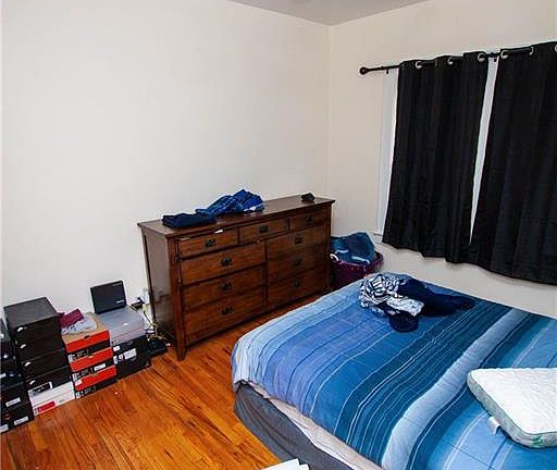 4th image of 214 Hubbell Ave #16