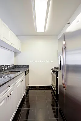 Rented by Mirador Real Estate | media 33