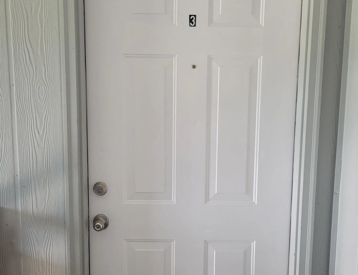 2 bed, 1.0 bath, 800 sqft, $1,050 — Photo 2
