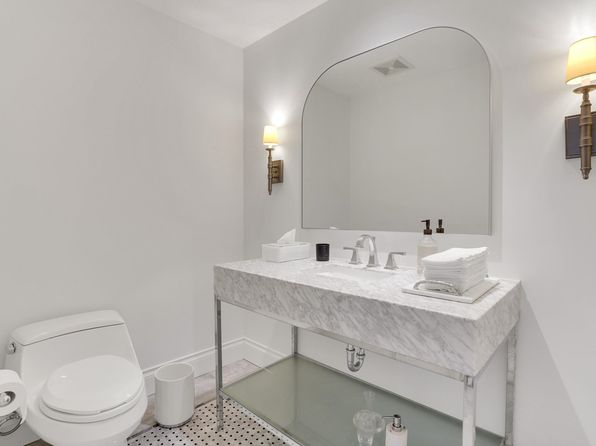 2 bedroom rental in Vancouver — photo 20