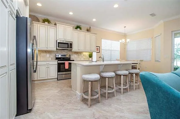 416 Castle Pines Ln — Photo 39