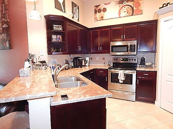 4th image of 720 Seagate Dr