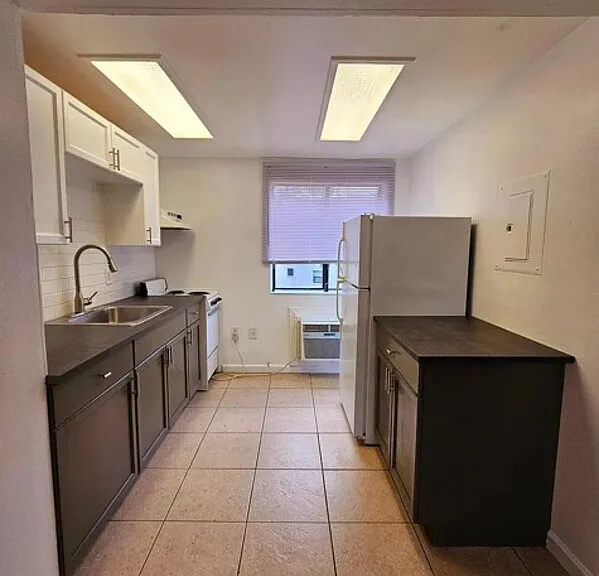 2154 Bradford St #226 — Photo 3