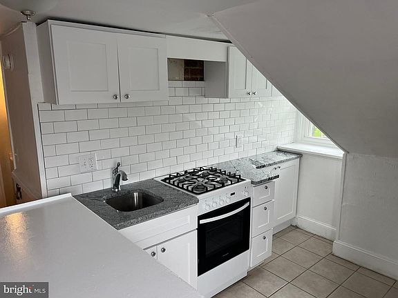 2nd image of 703 Bethlehem Pike #3R
