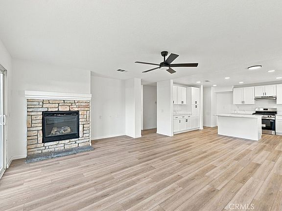 3rd image of 45344 Mays Ct