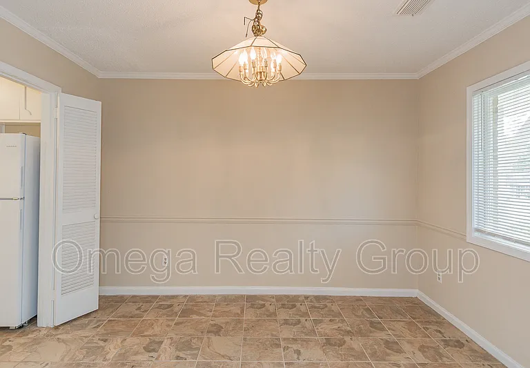 2061 Green Acres Dr — Photo 11