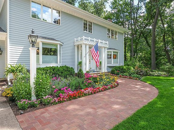 5th image of 1418 White Pine Drive